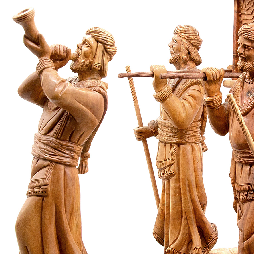 ‘Ark of the Covenant with Priests’ in Olive Wood – detail