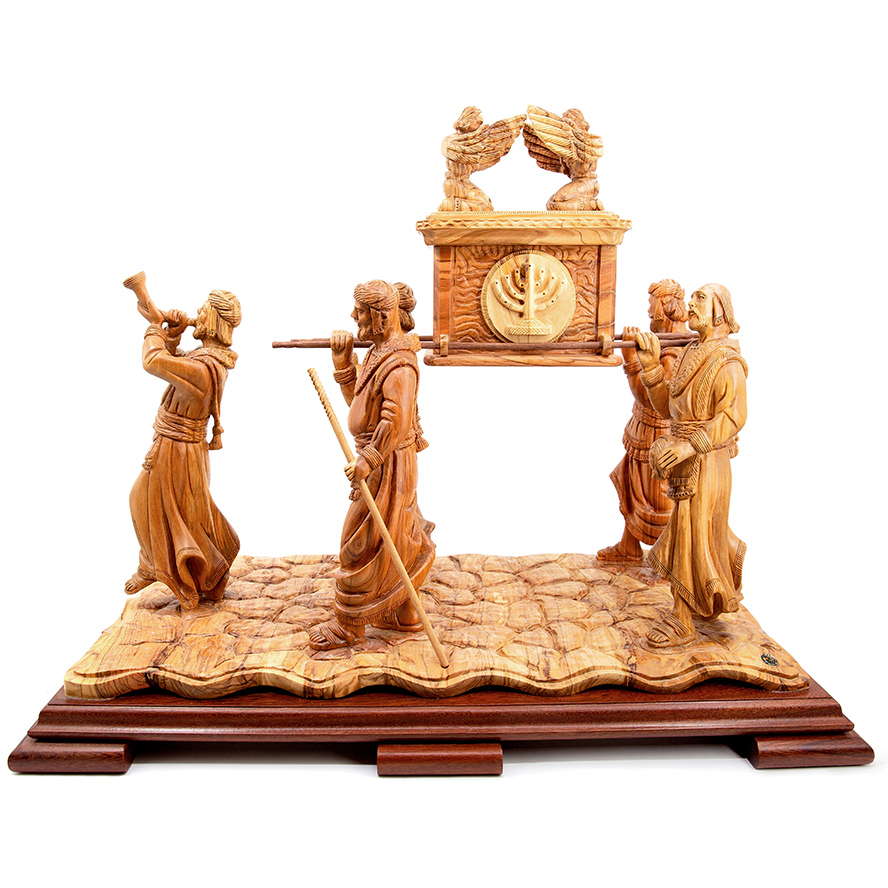‘Ark of the Covenant with Priests’ in Olive Wood – Made in Israel (side view)