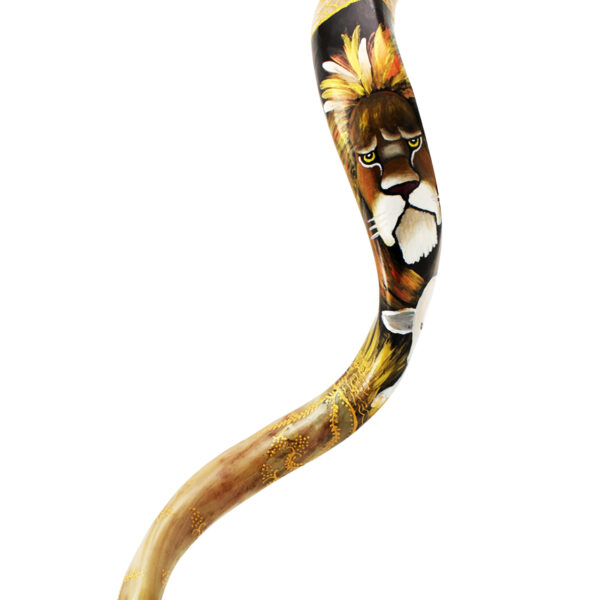 'The Lion and The Lamb' Hand-Painted Yemenite Shofar By Sarit Romano (head up detail)