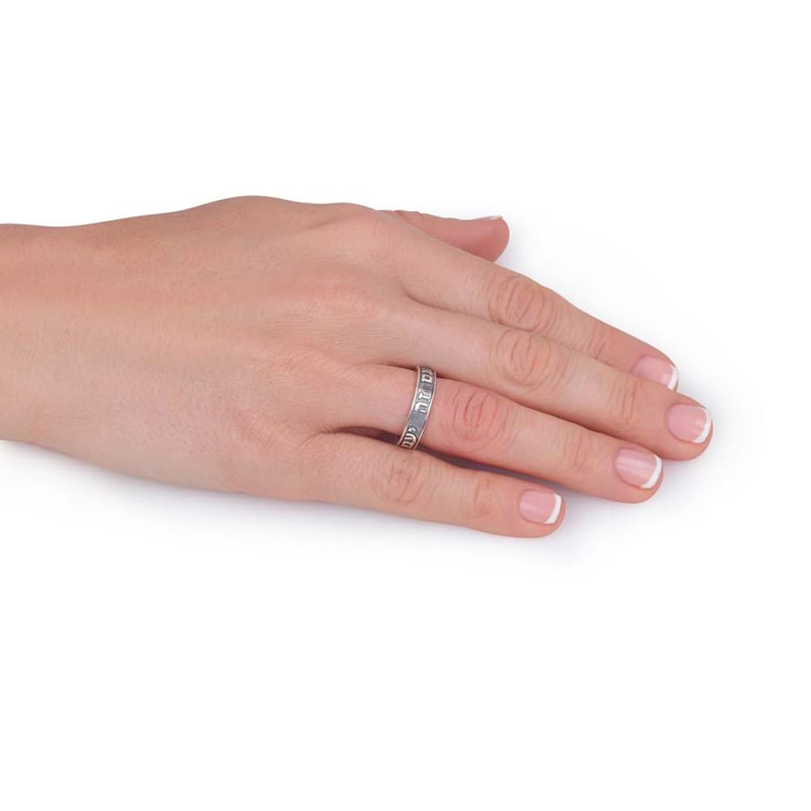 ‘This Too Shall Pass’ in Hebrew & English – Sterling Silver Ring – Oxidized (on model’s hand)