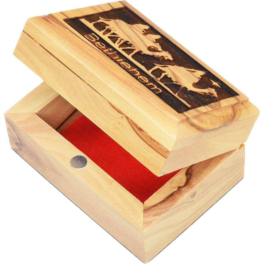 ‘Bethlehem’ 3 Wise Men on Camels Olive Wood Engraved Box – 2.8″ (with lid open)