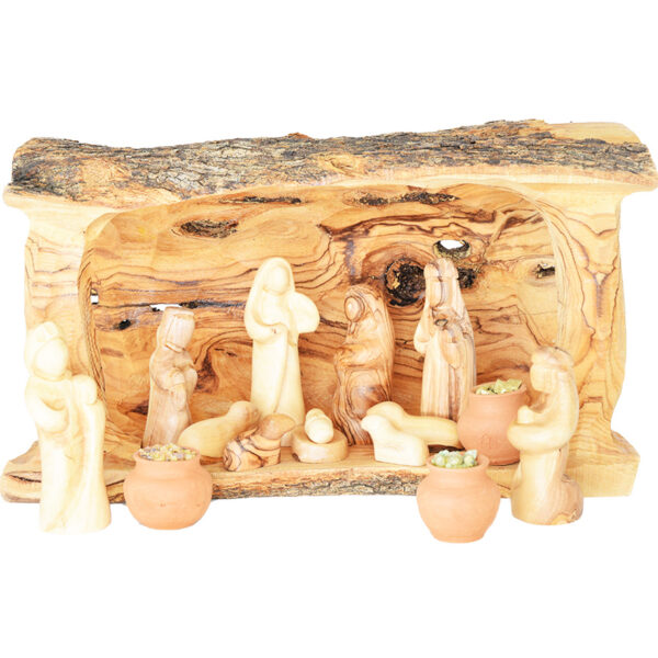 Olive Wood Log Nativity - Faceless Set + The Wise Men Gifts in Clay Pots (front view)