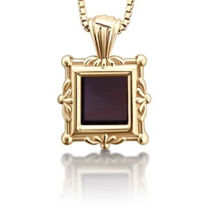 14k Gold ‘Timeless Vintage' Necklace with Nano ‘Bible Inside’ – Detail